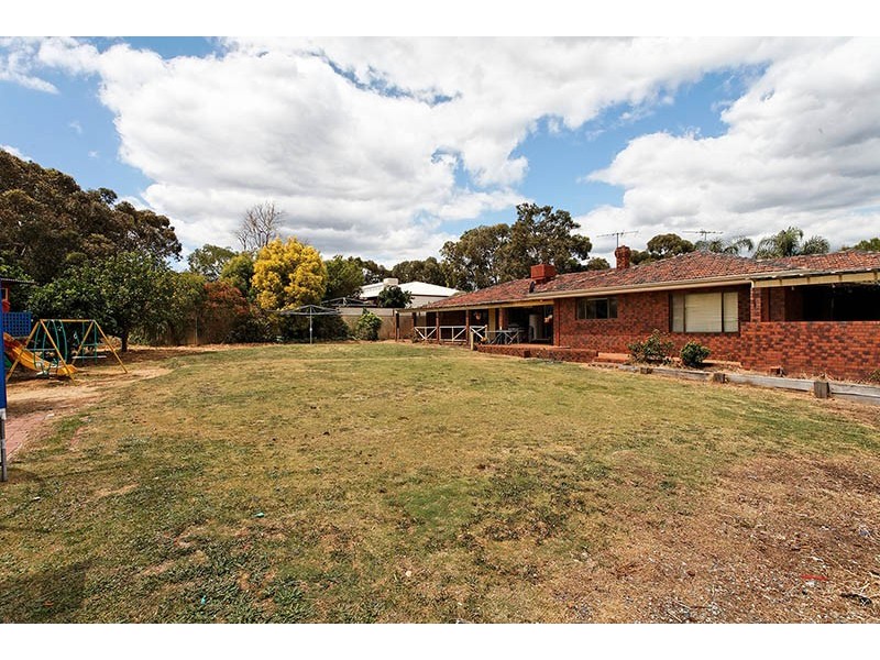 45 Blackwood Drive, Mount Nasura WA 6112