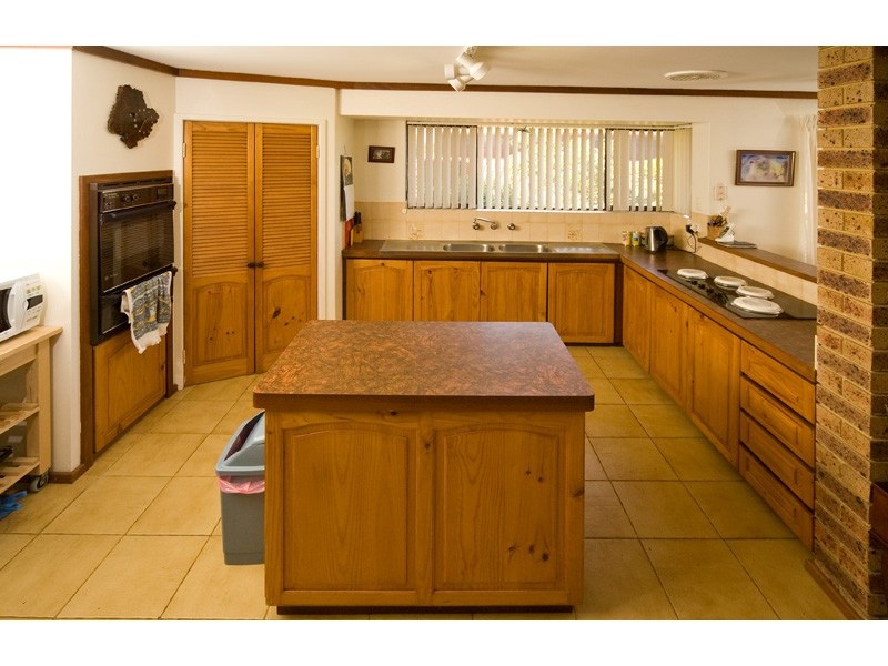 1 Jasper Place, Mount Richon WA 6112