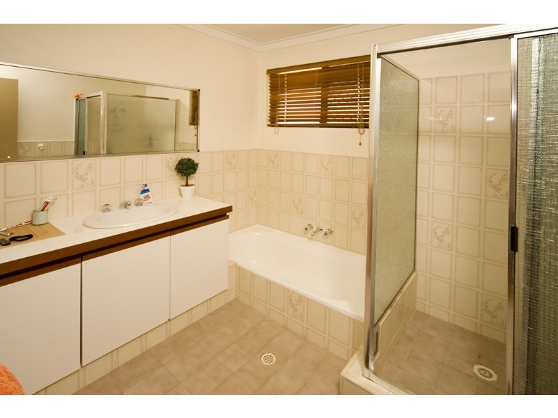 1 Jasper Place, Mount Richon WA 6112