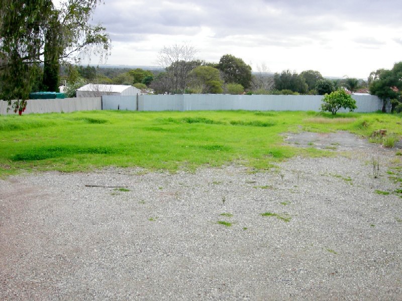 129 South Western Highway, Armadale WA 6112