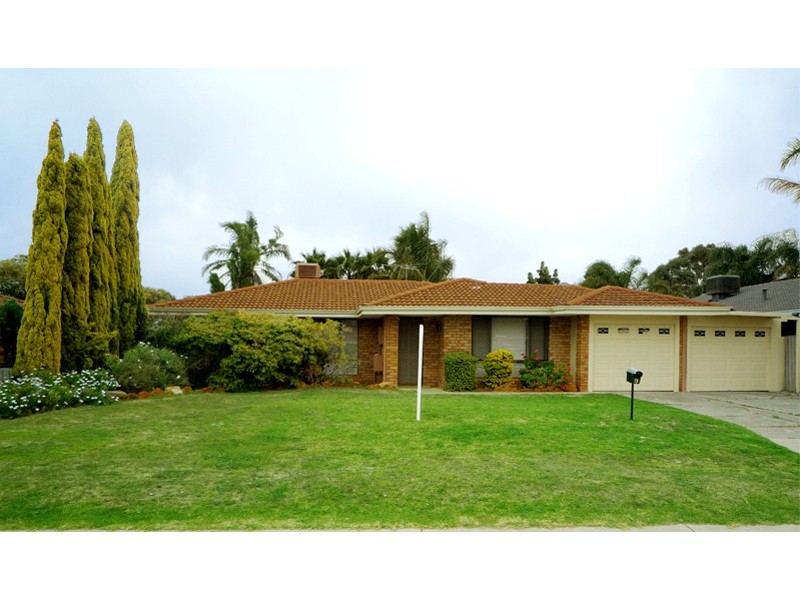 8 Ivanhoe Way, Camillo WA 6111