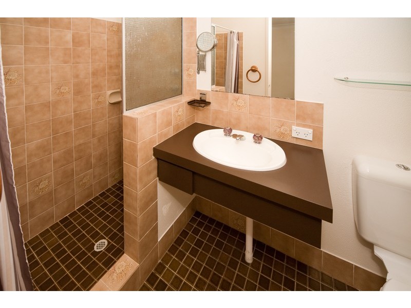 8 Ivanhoe Way, Camillo WA 6111