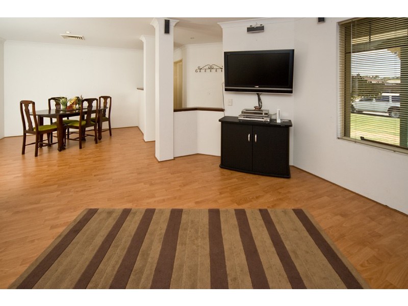 19 Hansen Road, Seville Grove WA 6112