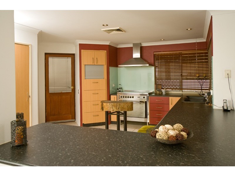 19 Hansen Road, Seville Grove WA 6112