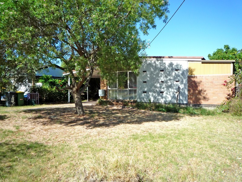 12 Ward Crescent, Kelmscott WA 6111