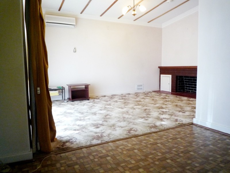 12 Ward Crescent, Kelmscott WA 6111