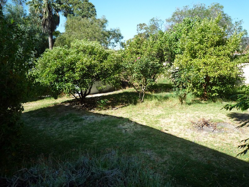 12 Ward Crescent, Kelmscott WA 6111