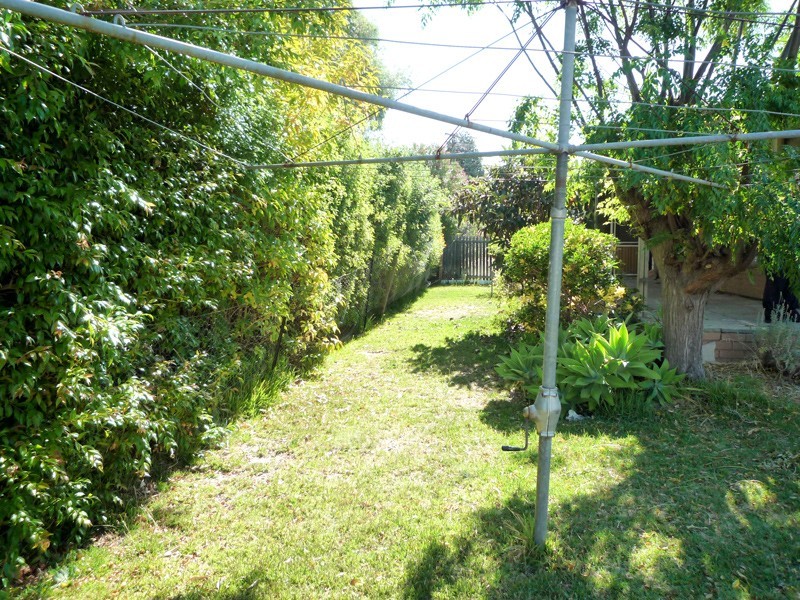 12 Ward Crescent, Kelmscott WA 6111