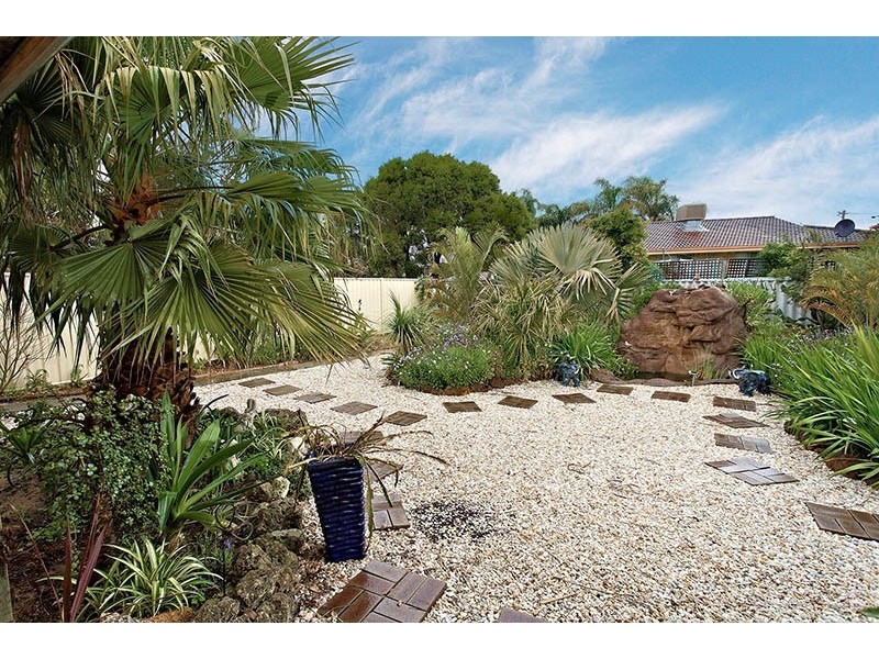 29 Hansen Road, Seville Grove WA 6112