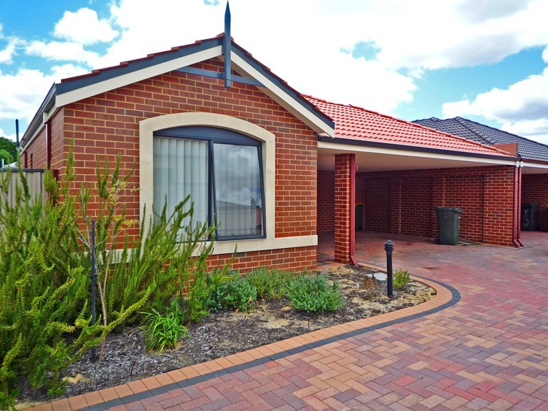4/65 Little John Rd, Armadale WA 6112