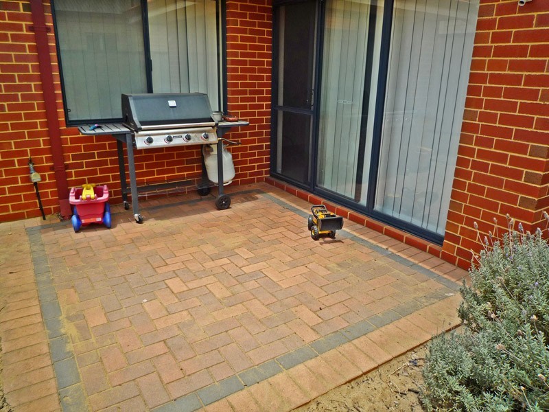 4/65 Little John Rd, Armadale WA 6112