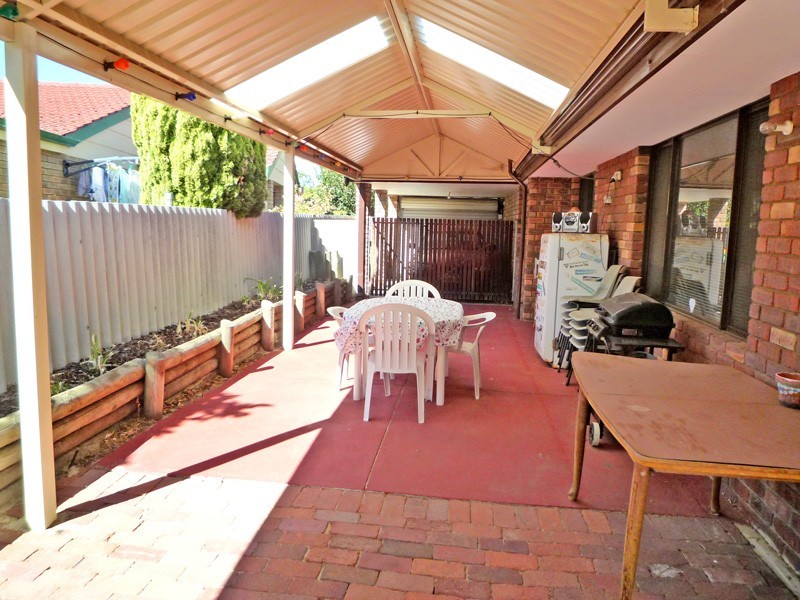 20 Wakehurst Place, Kelmscott WA 6111