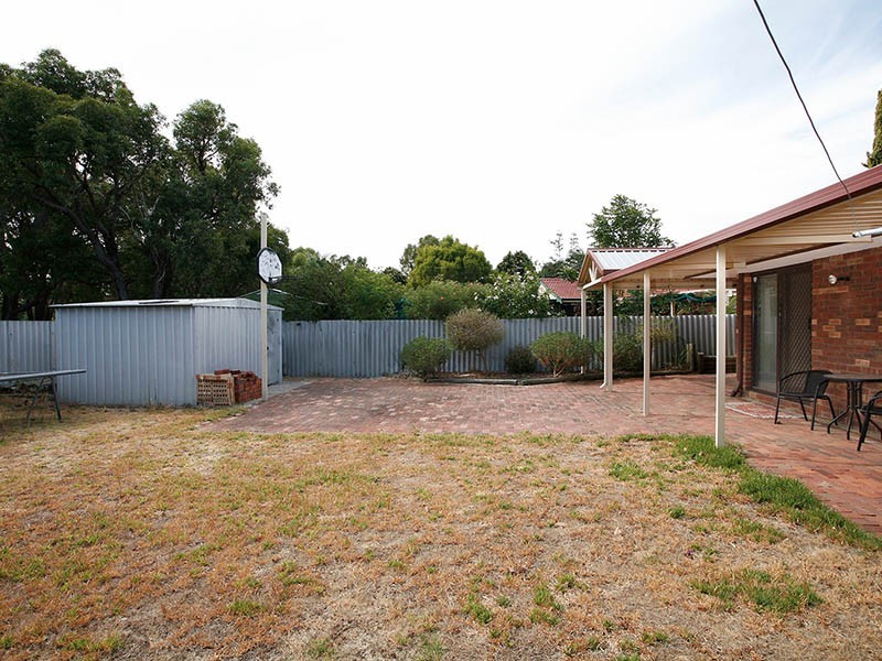 20 Wakehurst Place, Kelmscott WA 6111