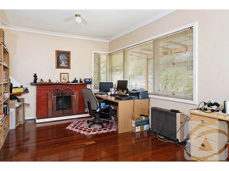 10 Herriard Road, Armadale WA 6112