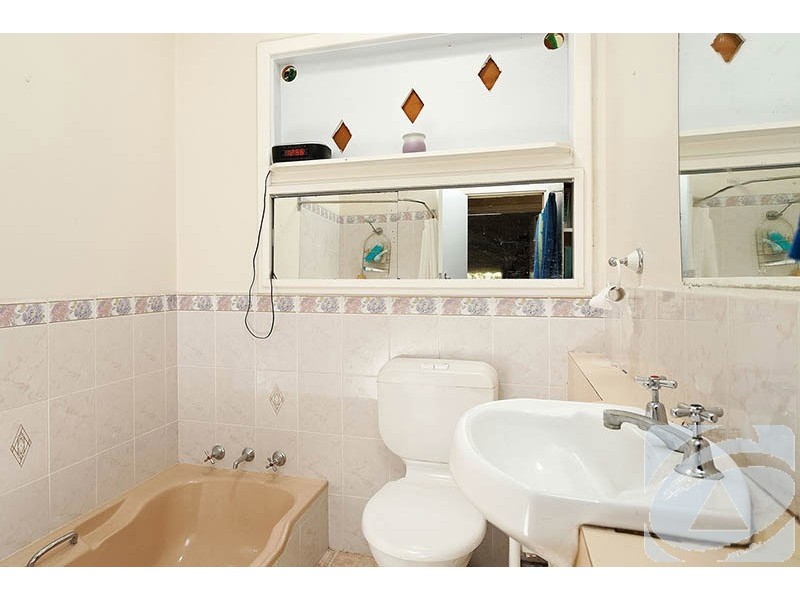 10 Herriard Road, Armadale WA 6112