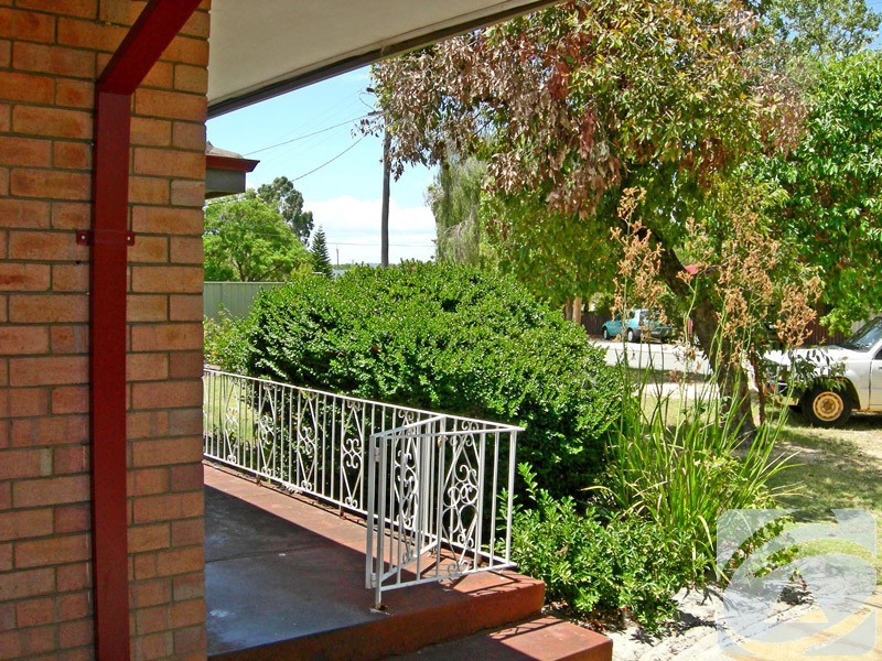 3 Manby Street, Gosnells WA 6110