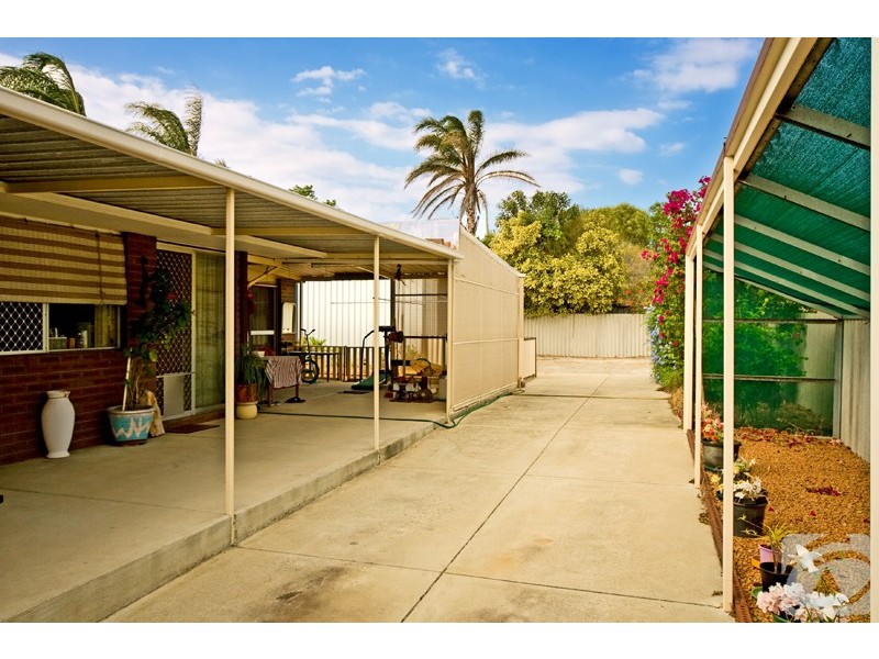 10 Selsdon Road, Camillo WA 6111