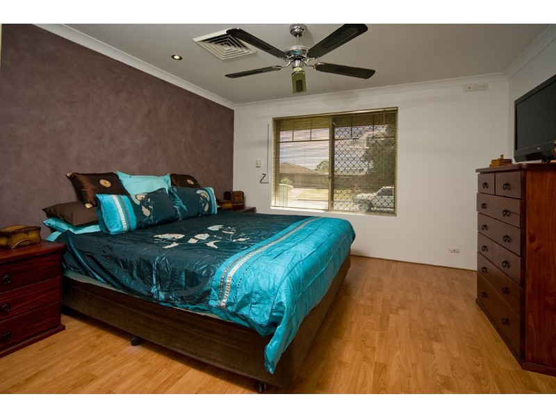 19 Hansen Road, Seville Grove WA 6112