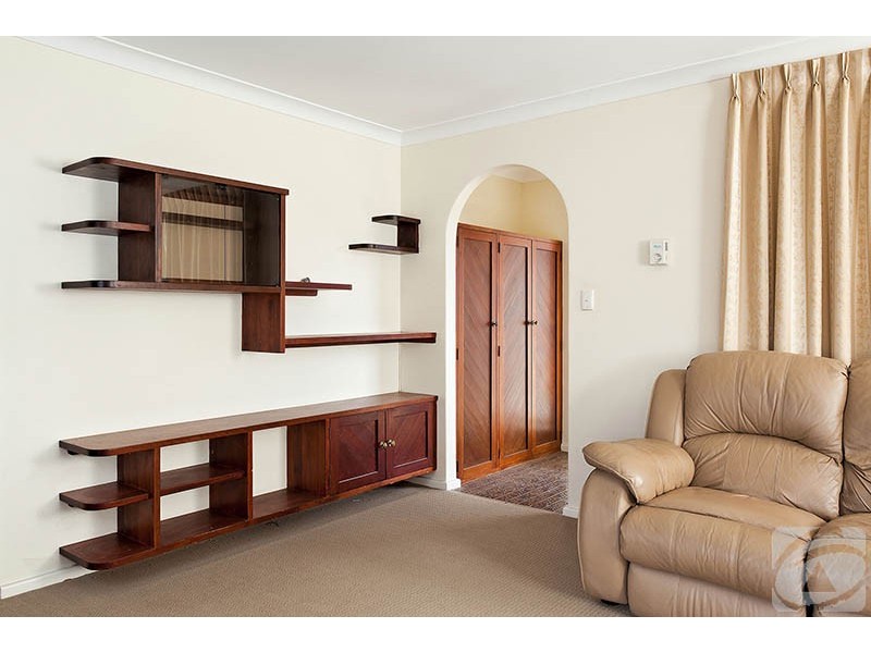 39 Redtingle Road, Camillo WA 6111