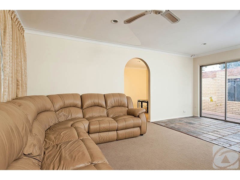39 Redtingle Road, Camillo WA 6111