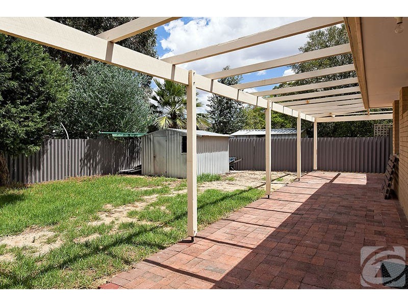 39 Redtingle Road, Camillo WA 6111