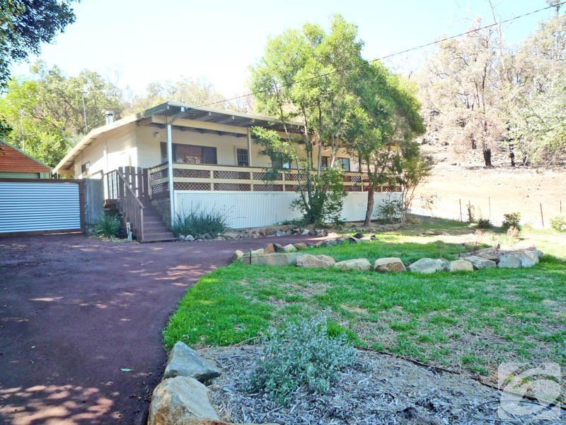 22 Grade Road, Kelmscott WA 6111