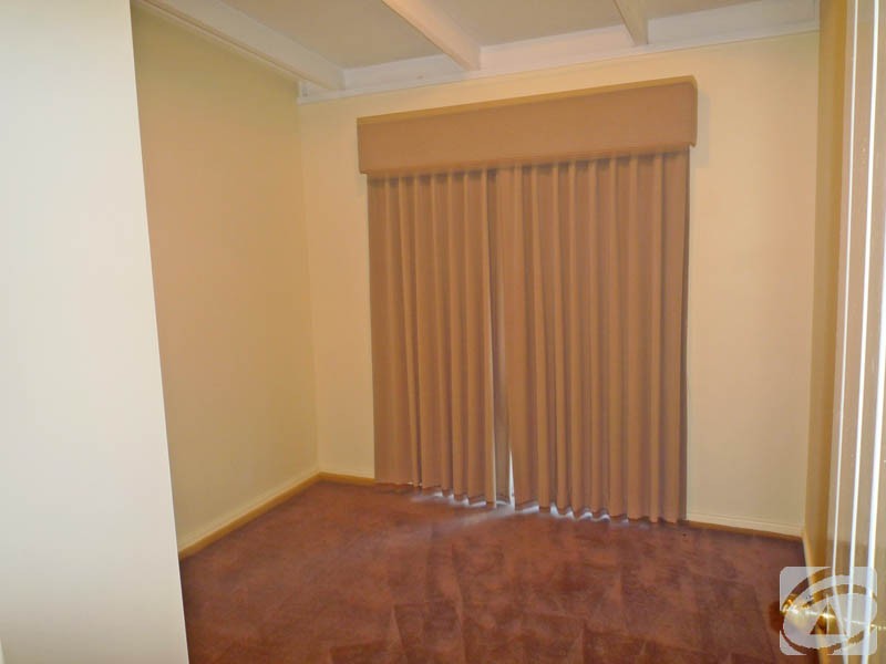 22 Grade Road, Kelmscott WA 6111