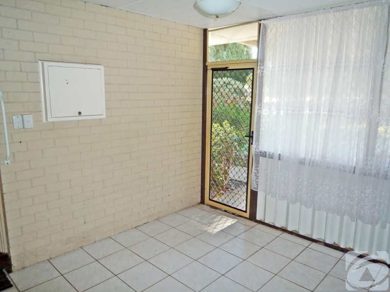 11 James Street, Armadale WA 6112