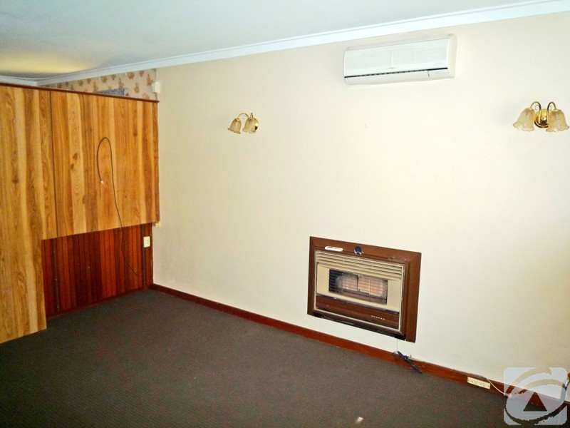 11 James Street, Armadale WA 6112