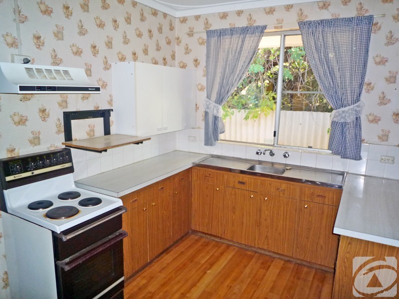 11 James Street, Armadale WA 6112