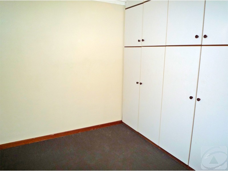 11 James Street, Armadale WA 6112