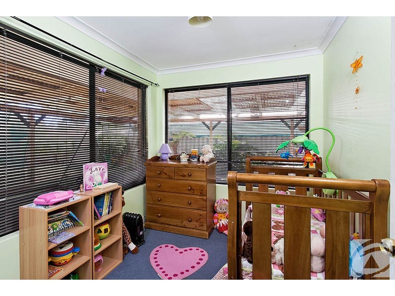 10 Santara Court, Seville Grove WA 6112