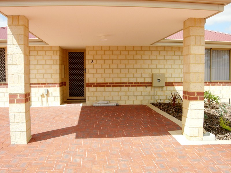 8/308 Streich Ave, Kelmscott WA 6111