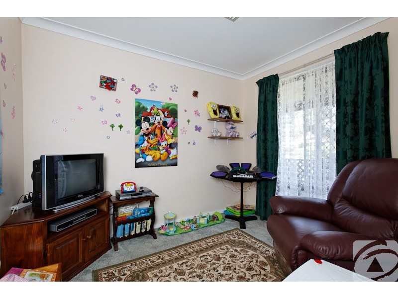 97 Westfield Road, Camillo WA 6111