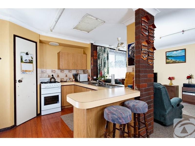 2 Hillman Court, Kelmscott WA 6111