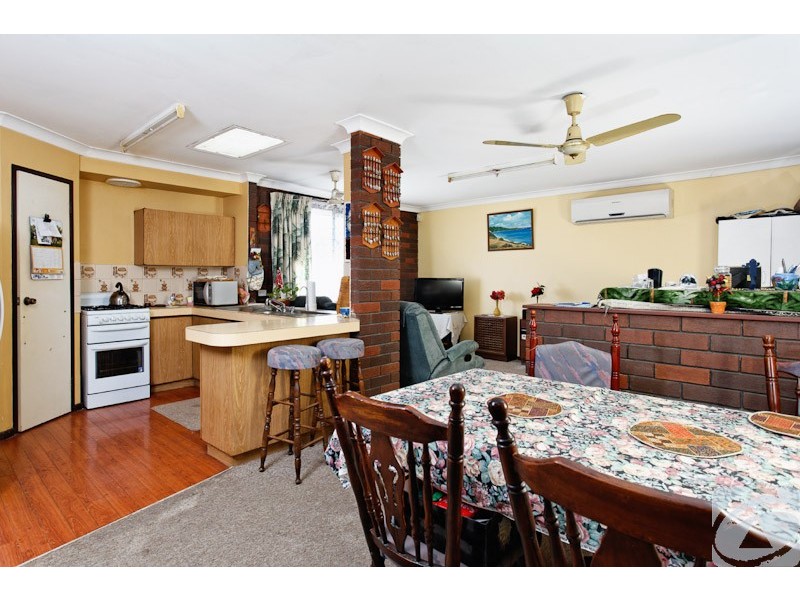 2 Hillman Court, Kelmscott WA 6111