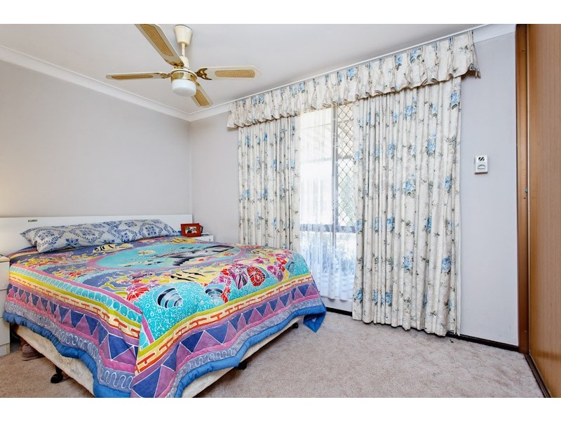 2 Hillman Court, Kelmscott WA 6111