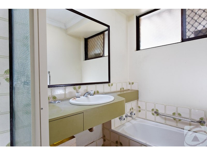 2 Hillman Court, Kelmscott WA 6111