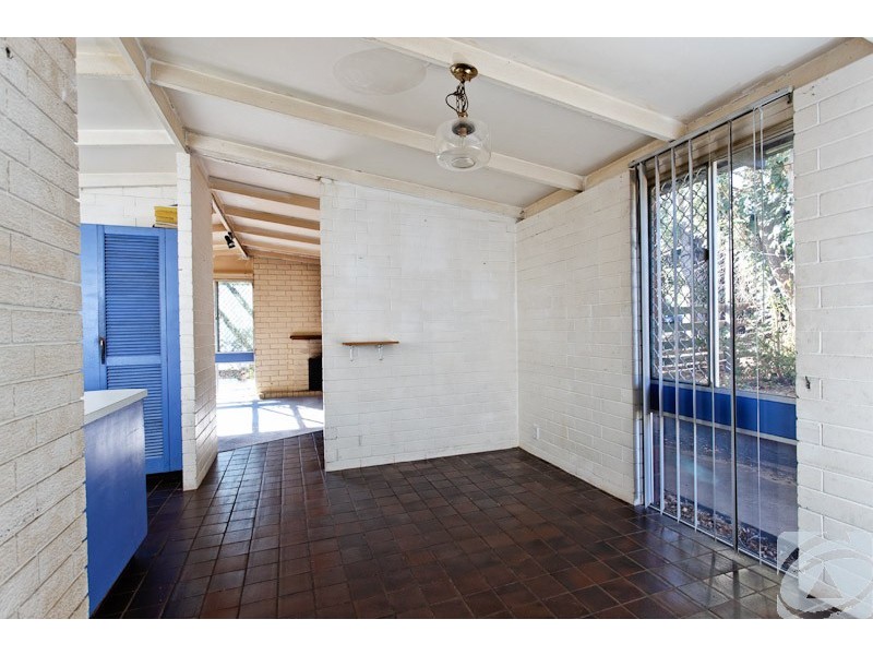 11 Alola Street, Kelmscott WA 6111