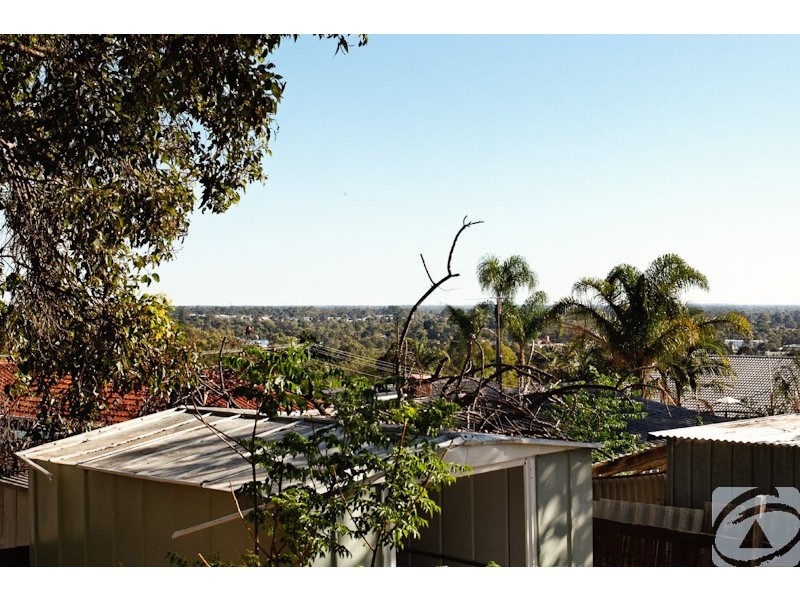 11 Alola Street, Kelmscott WA 6111