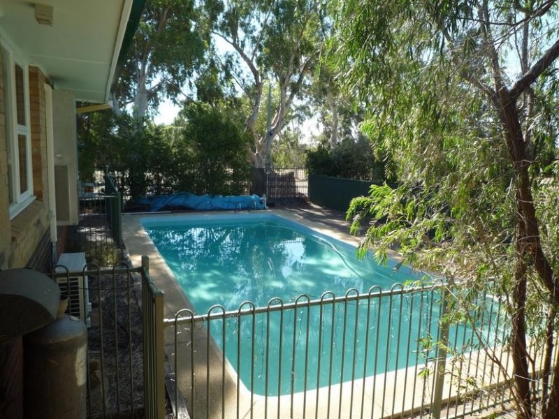 19 McKenzie Grove, Kelmscott WA 6111