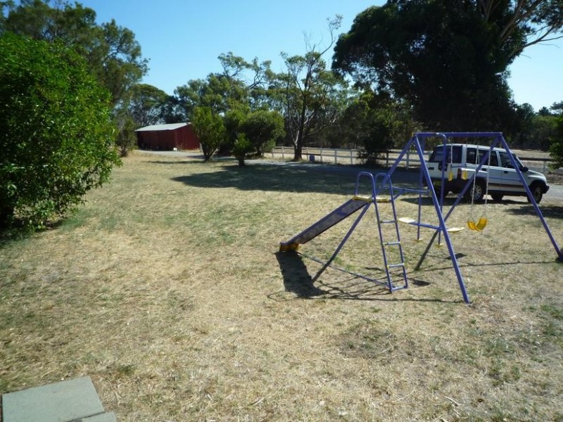 19 McKenzie Grove, Kelmscott WA 6111