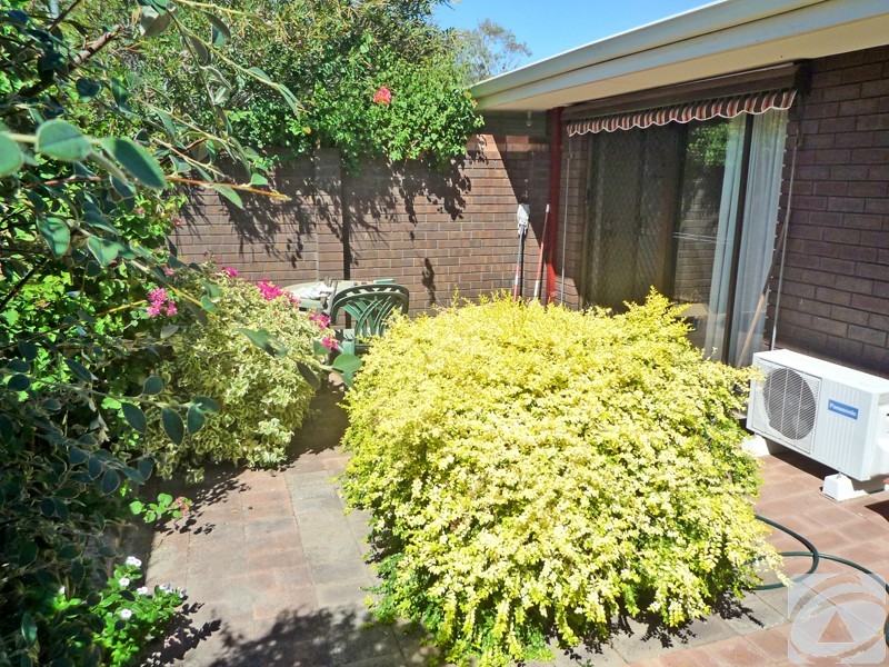 1/5 Third Avenue, Kelmscott WA 6111
