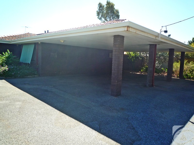 1/5 Third Avenue, Kelmscott WA 6111