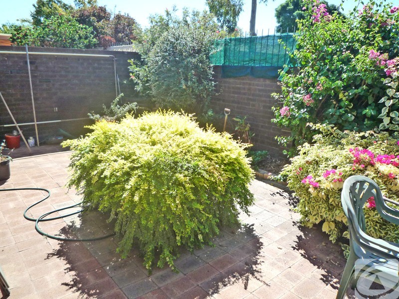 1/5 Third Avenue, Kelmscott WA 6111