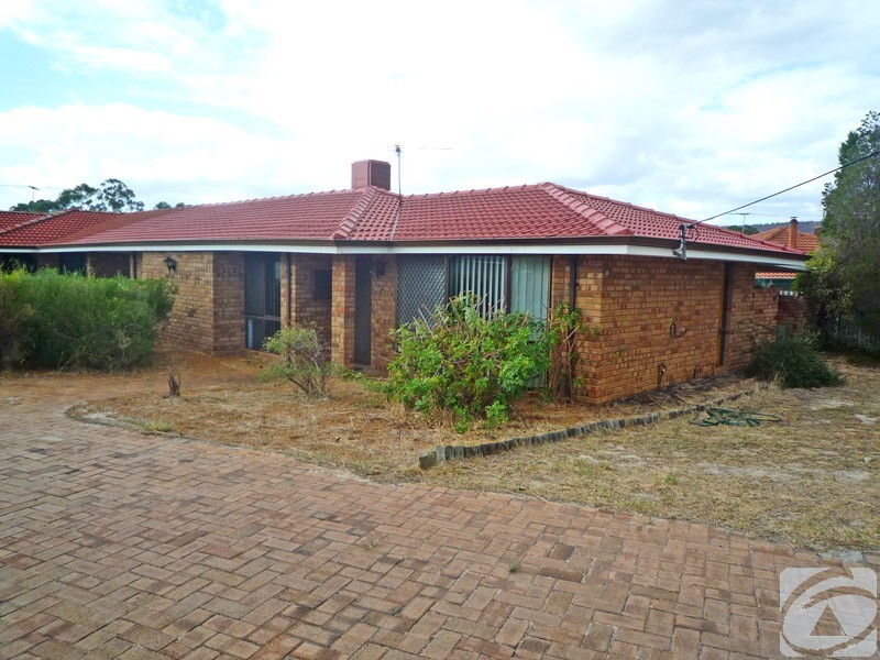 29a Tamarind Crescent, Kelmscott WA 6111