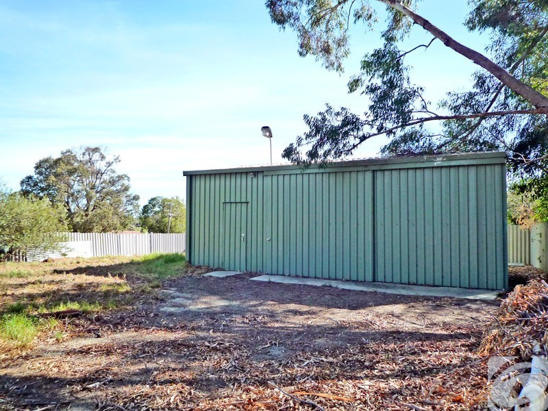 17 Valentine Road, Kelmscott WA 6111