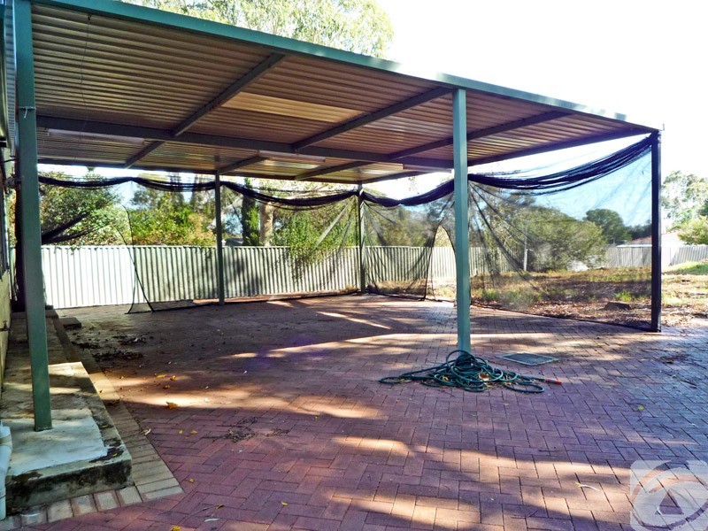 17 Valentine Road, Kelmscott WA 6111