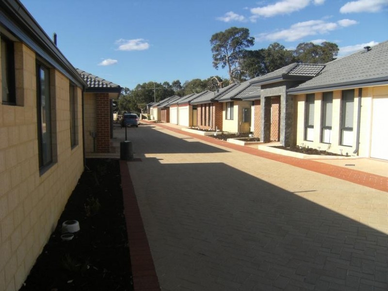 10/309 Railway Ave, Armadale WA 6112