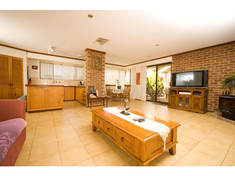 1 Jasper Place, Mount Richon WA 6112